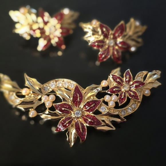 Jewelry - Elegant Gold Tone and Red Floral Brooch With Clip On Earrings